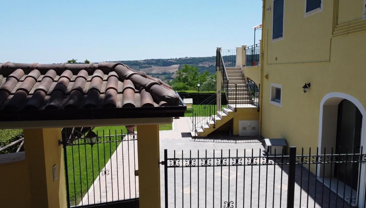 Agriturismo Montemaggio Lapedona Exteriör bild