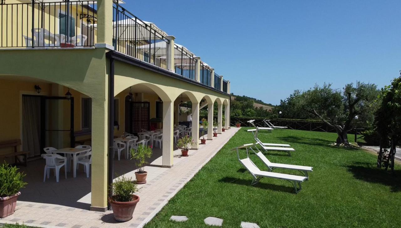 Agriturismo Montemaggio Lapedona Exteriör bild