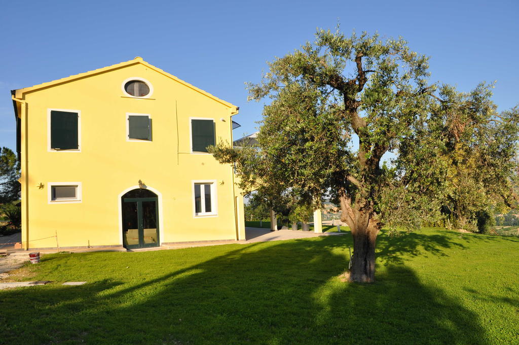 Agriturismo Montemaggio Lapedona Exteriör bild