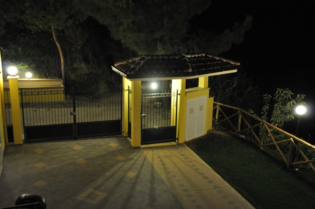 Agriturismo Montemaggio Lapedona Exteriör bild